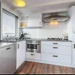 Amsterdam Boathouse Apartment *